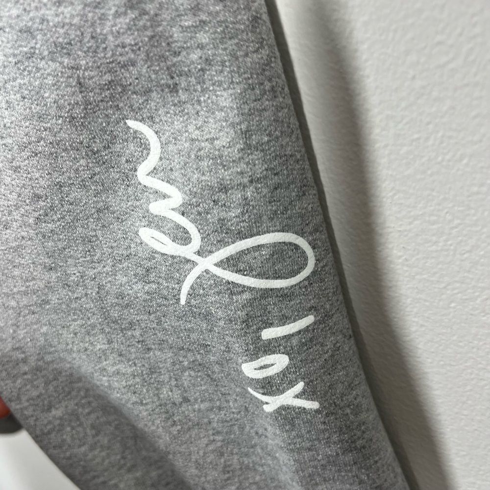 Jennifer Meyer Women's Size Large Grey White Good Luck Charm Hoodie Sweatshirt - Picture 12 of 16
